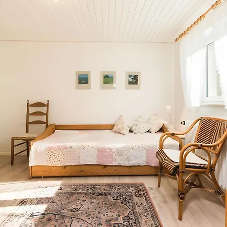 Haus Hildegard Keller Апартаменты Кресброн
